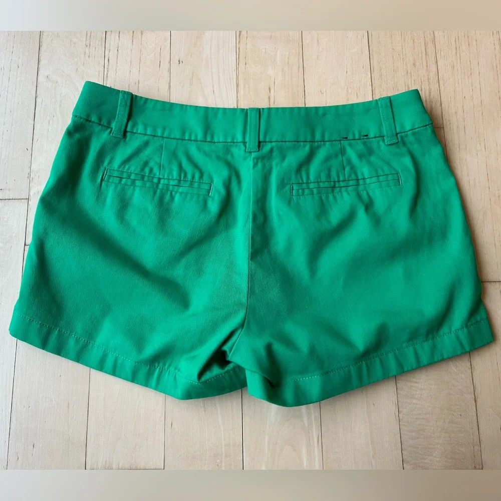 J. Crew Women’s Classic Chino 3.5” Inseam 100% Cotton Modern Clover Size 6